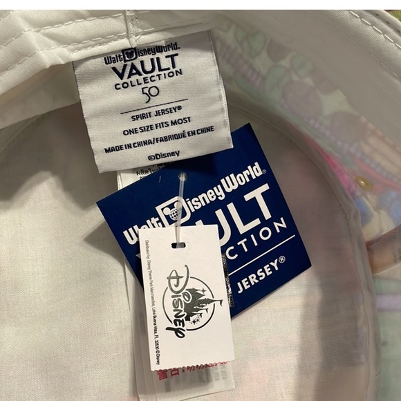NWT Disney World 50th Vault Spirit Jersey Retro Magic Kingdom Map Bucket Hat - Picture 4 of 4